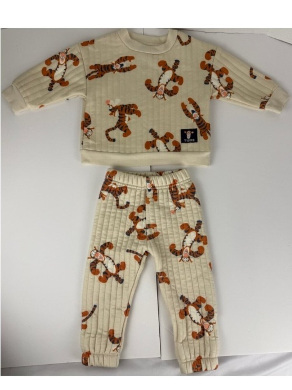 Disney Baby Tigger 2 Piece Quilted Sweatsuit 12 Months Jogger Set